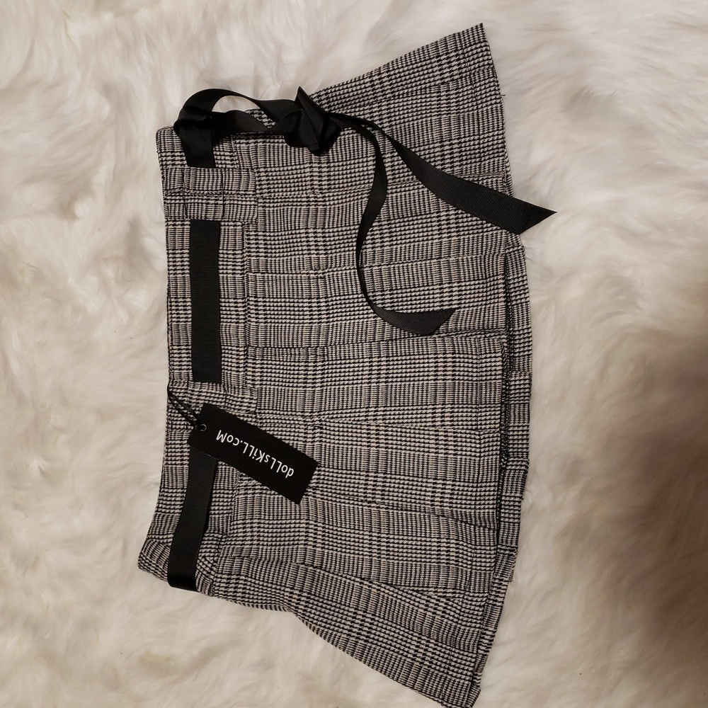 🧿Dolls Kill Black and White Plaid Mini Skirt